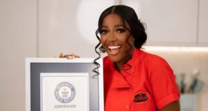 Hilda Baci displays Guinness World Records cooking record certification