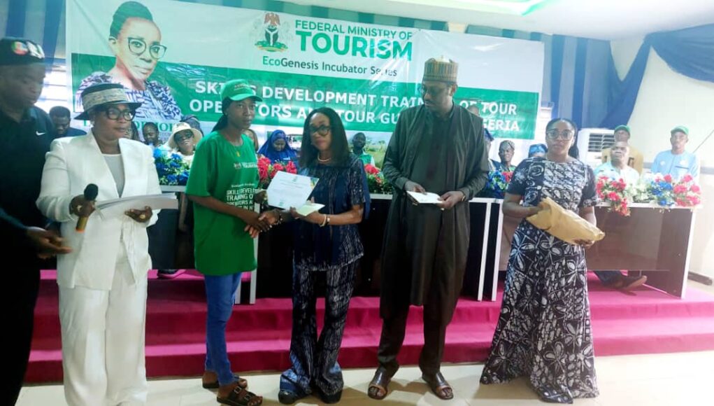 EcoGenesis Incubator Series: FG trains 40 youth in Epe to be tour guides